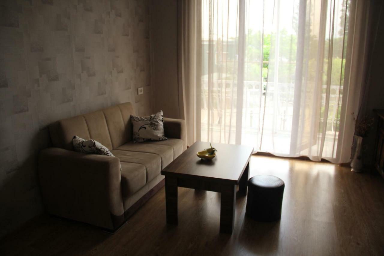 Lukas'S House Hotel Кобулети Екстериор снимка