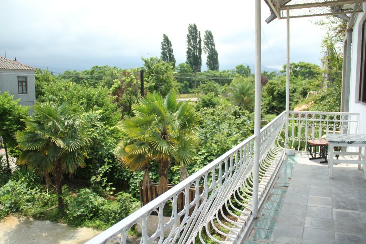 Lukas'S House Hotel Кобулети Екстериор снимка